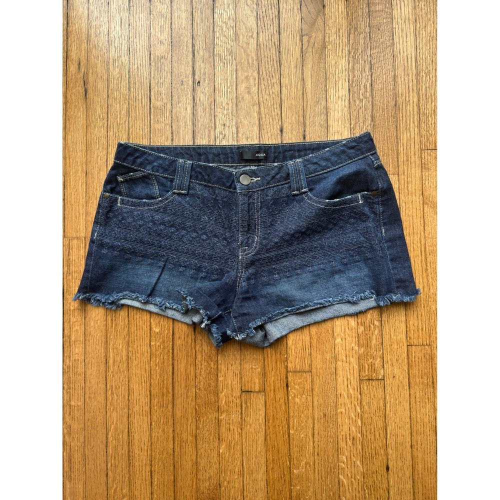 AQUA Women's Denim Shorts Dark Wash Embroidered Frayed Hem Size 30